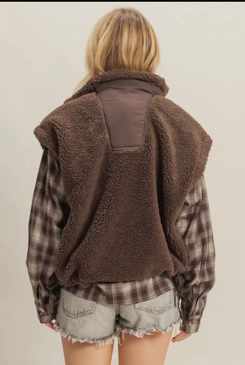The Cali Sherpa Vest Brown